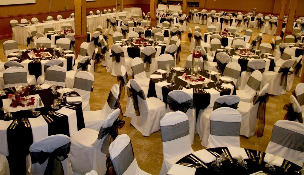 Hotel Country & By Radisson, North And Conference Center, Ne Lincoln